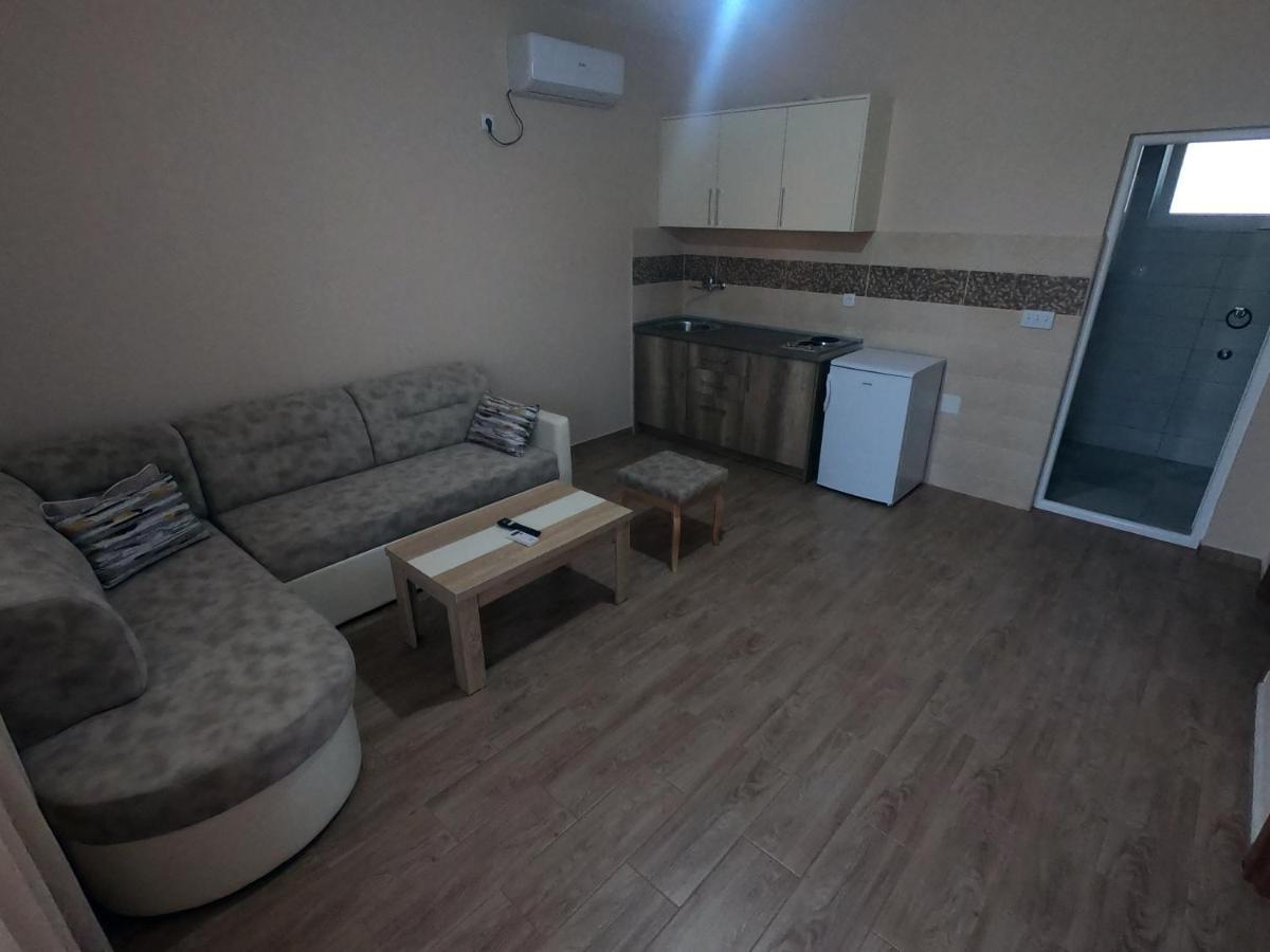 Apartments Rudaj Ulcinj Exterior photo