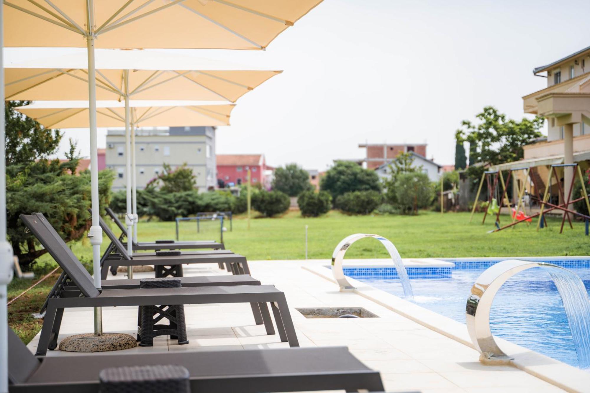 Apartments Rudaj Ulcinj Exterior photo